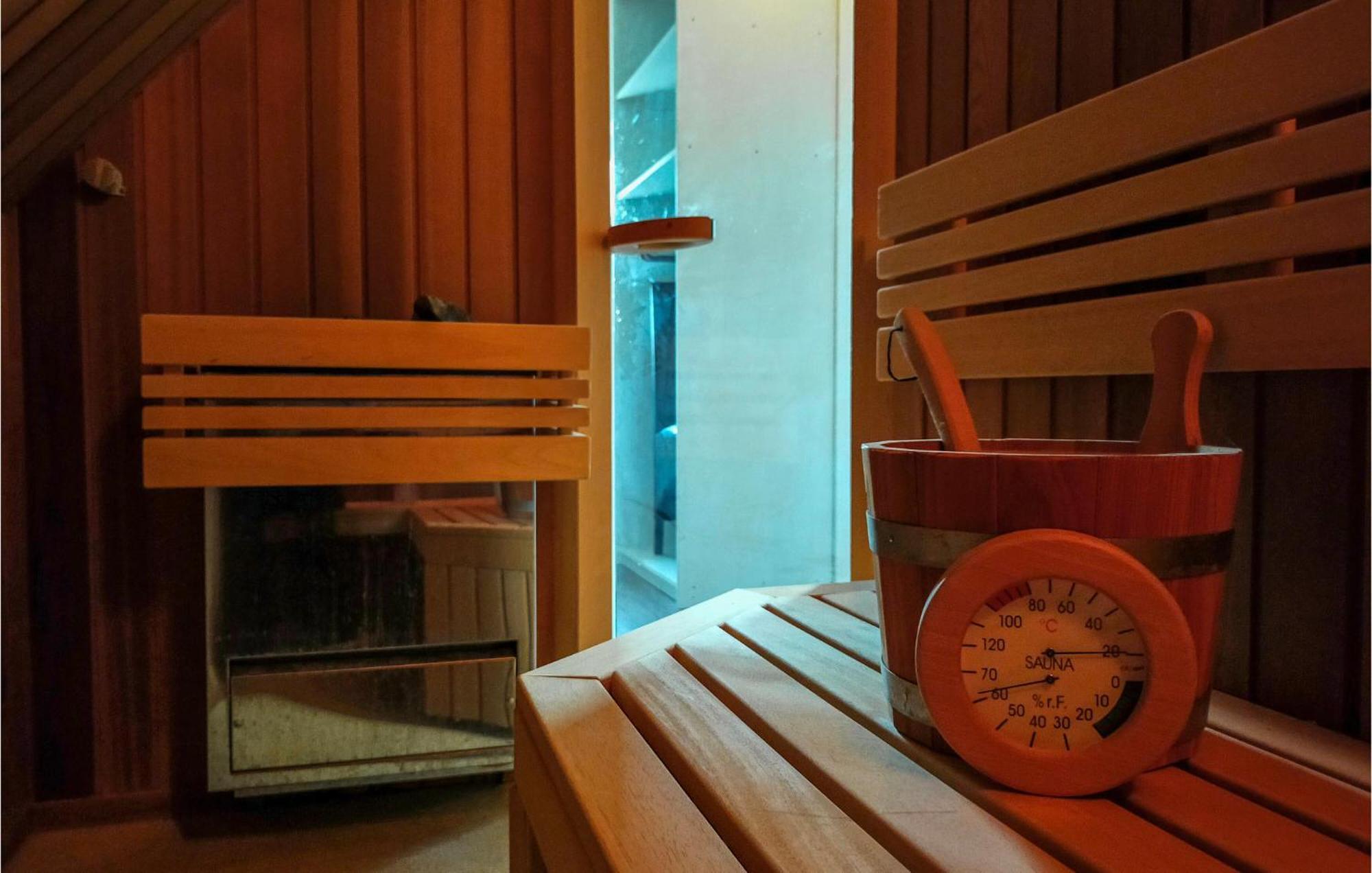 Beautiful Home In Delden With Sauna Εξωτερικό φωτογραφία